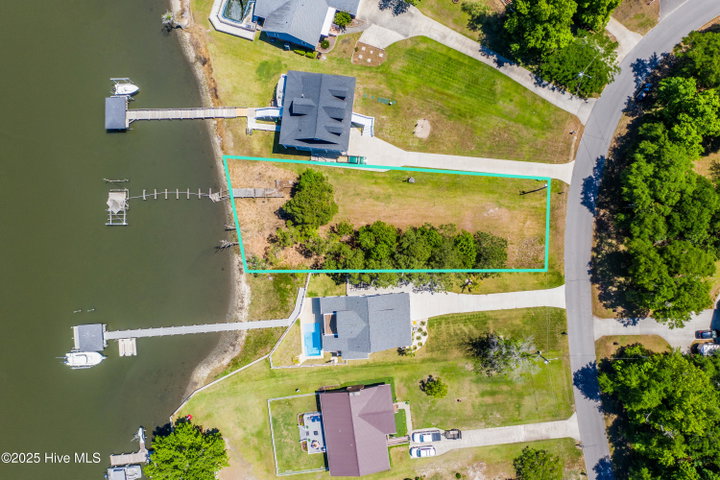 527 Chadwick Shores Drive image