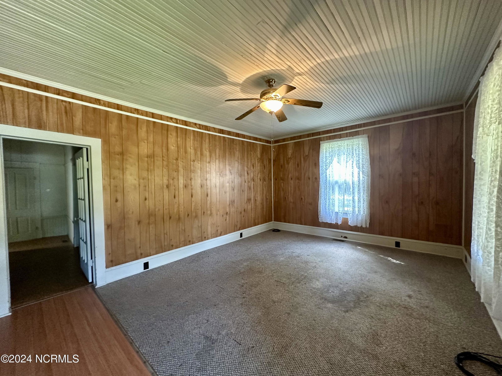 114 Rhodes Avenue, Windsor, NC 27983 — photo 3
