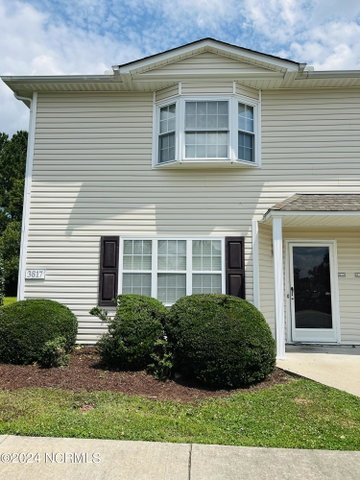 3817 E Vancroft Circle E1, Winterville, NC 28590