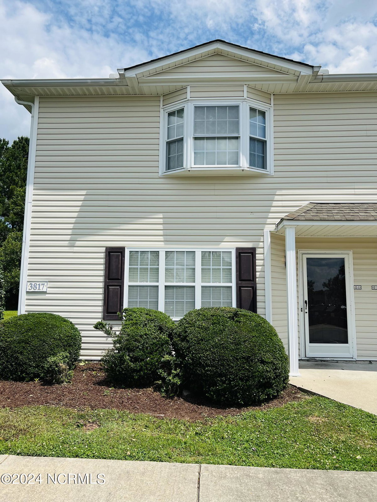 3817 E Vancroft Circle E1, Winterville, NC 28590 — main photo