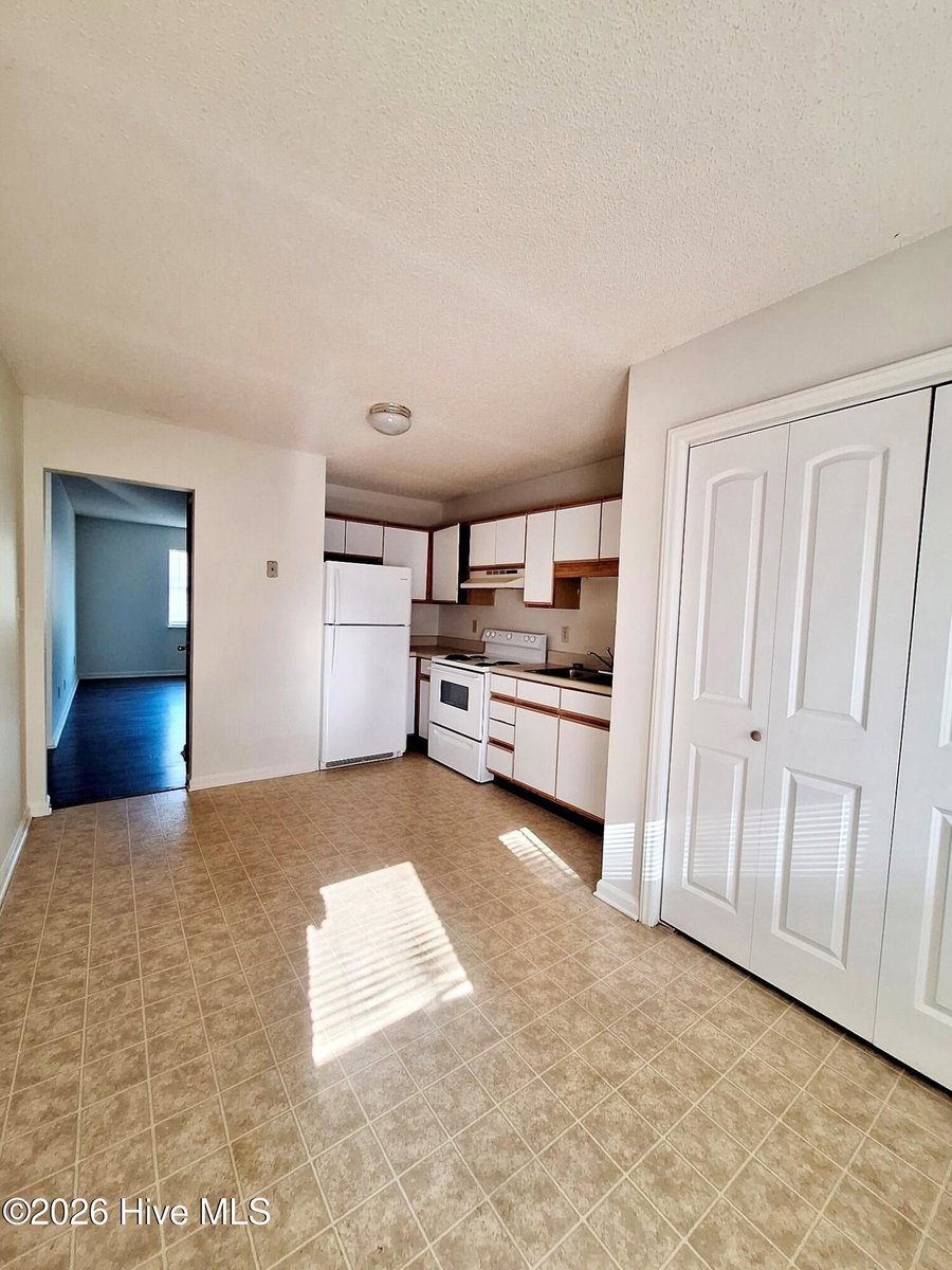 3005 Caldwell Court 16, Greenville, NC 27834 — photo 4