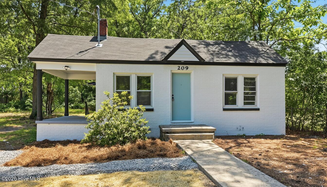 209 Hendricks Street, Rocky Mount, NC 27801 — main photo