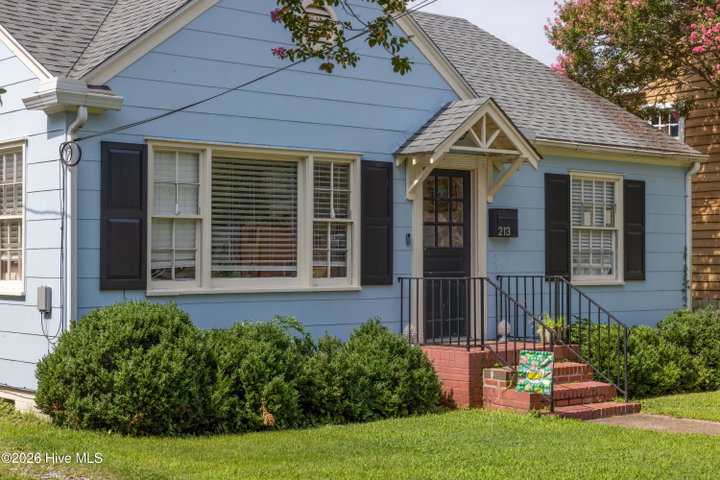 213 W Church Street, Edenton, NC 27932 — photo 2