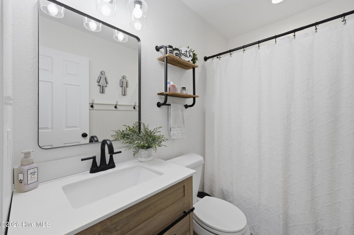 913 Bartlett Avenue, Elizabeth City, NC 27909 — photo 5