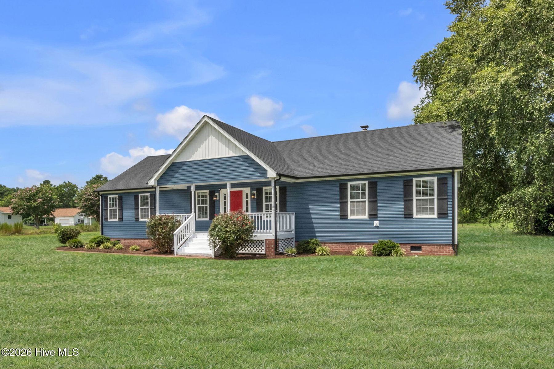 332 S End Road, Knotts Island, NC 27950 — photo 4