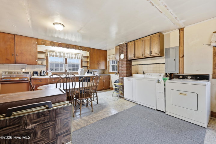 2407 Peartree Road, Elizabeth City, NC 27909 — photo 5