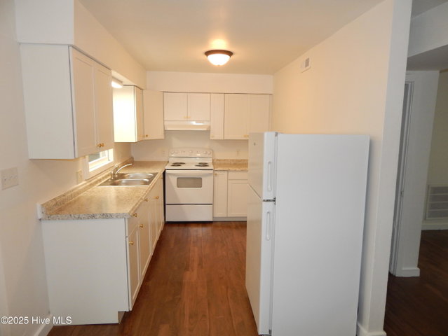 112 Ridge Place, Greenville, NC 27834 — photo 11