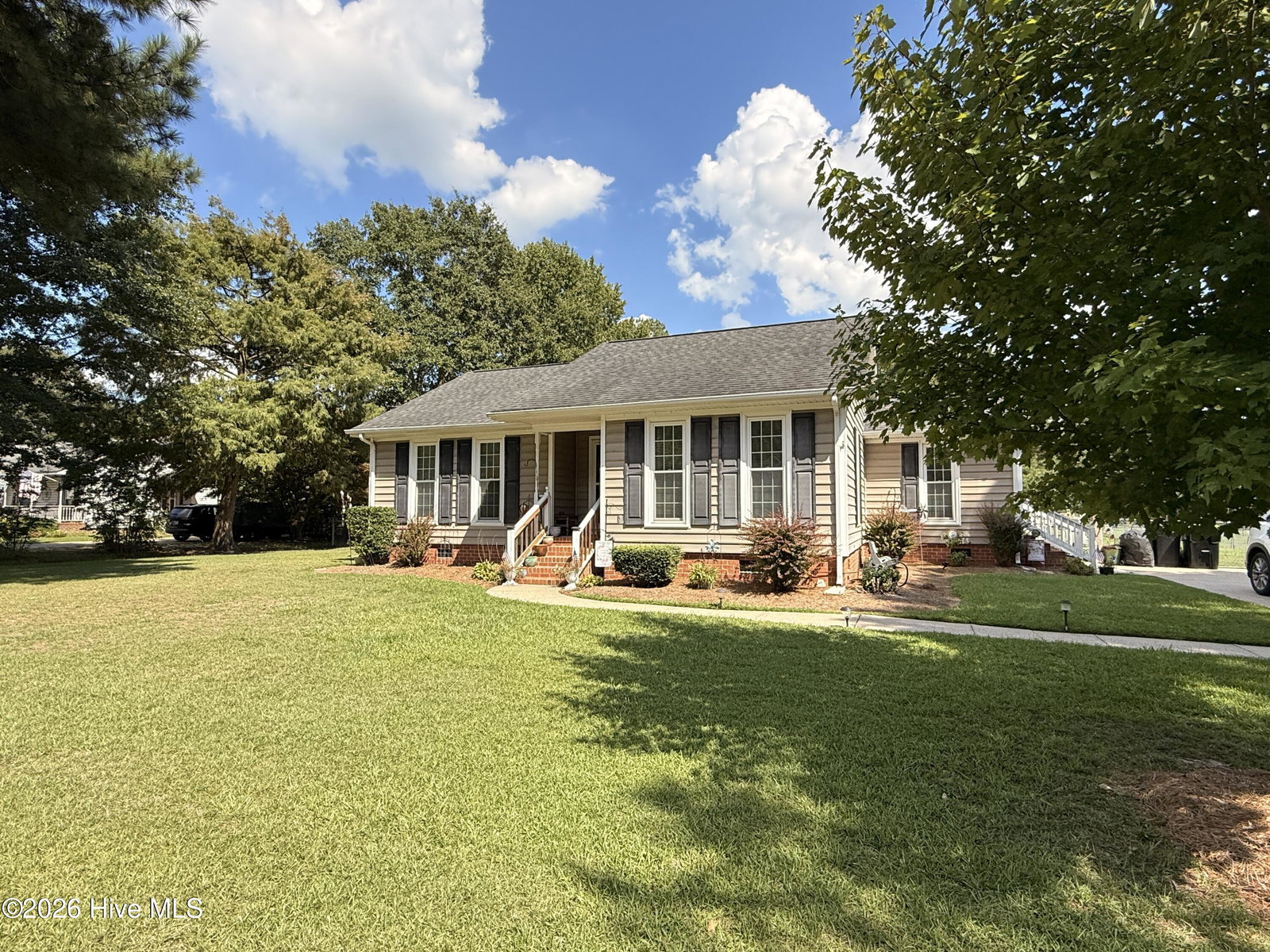 2029 Bugle Drive, Winterville, NC 28590 — photo 2
