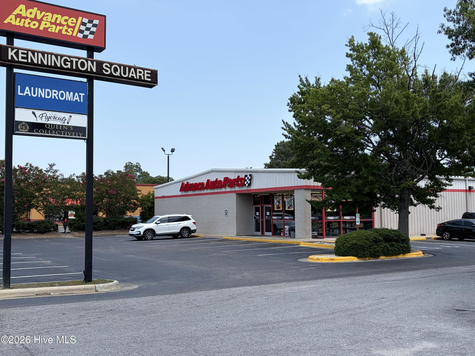 663 S Memorial Drive, Greenville, NC 27834 — photo 4