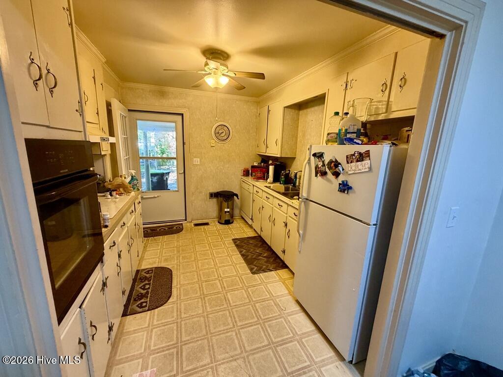 1014 W Main Street, Williamston, NC 27892 — photo 5