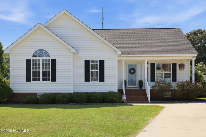2004 Chesco Court, Winterville, NC 28590