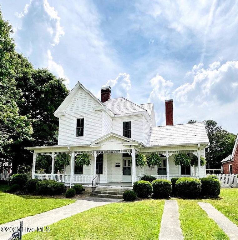 3813 W Wilson Street, Farmville, NC 27828