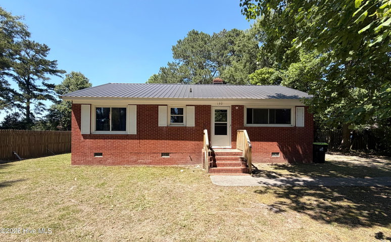 102 House Street, Robersonville, NC 27871