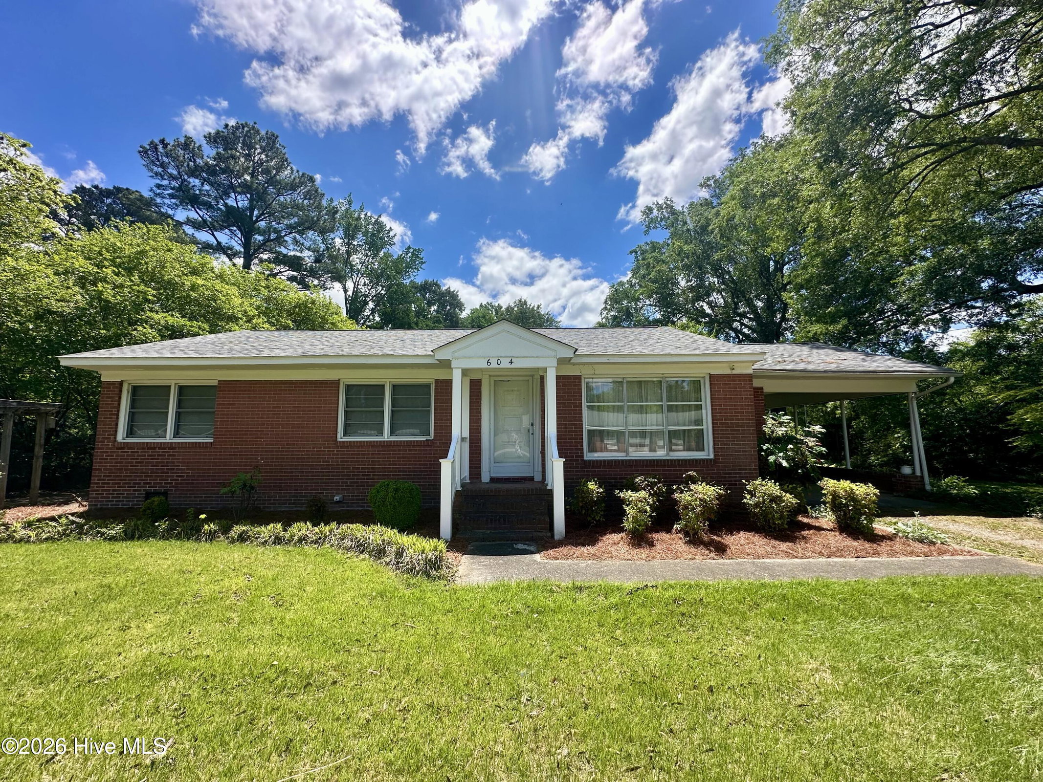 604 W Woodland Avenue, Woodland, NC 27897 — main photo