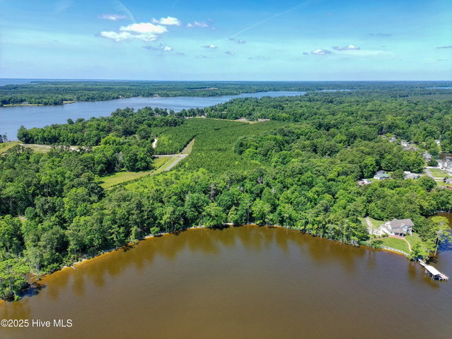 10 10 Peninsula Shores Way, Hertford, NC 27944