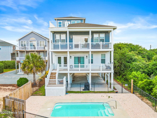 822 S Topsail Drive B image
