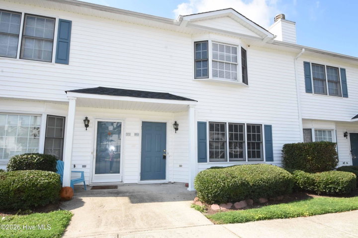 3815 Sterling Pointe Drive W2, Winterville, NC 28590