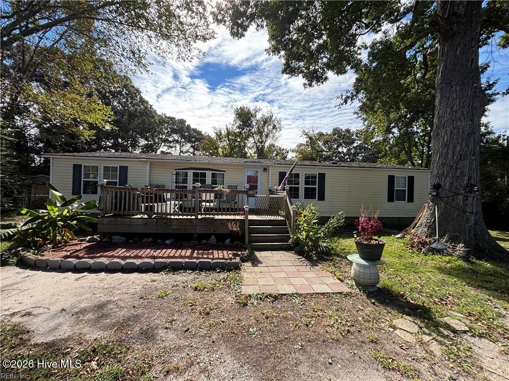 106 Maple Circle, Moyock, NC 27958 — main photo