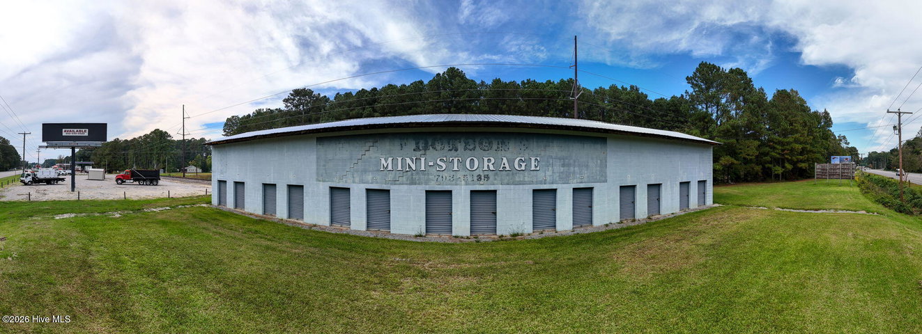 1231 E Us Highway 64 E, Plymouth, NC 27962