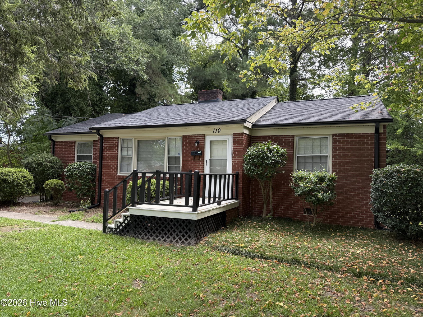 110 N Warren Street, Greenville, NC 27858 — photo 2