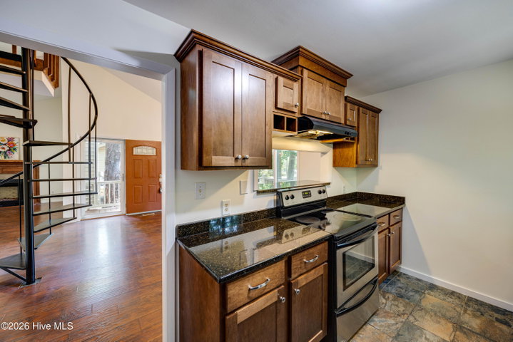 105 Tanglewood Drive, Greenville, NC 27858 — photo 5