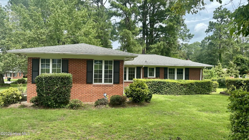 101 E Vance Street, Williamston, NC 27892 — photo 5