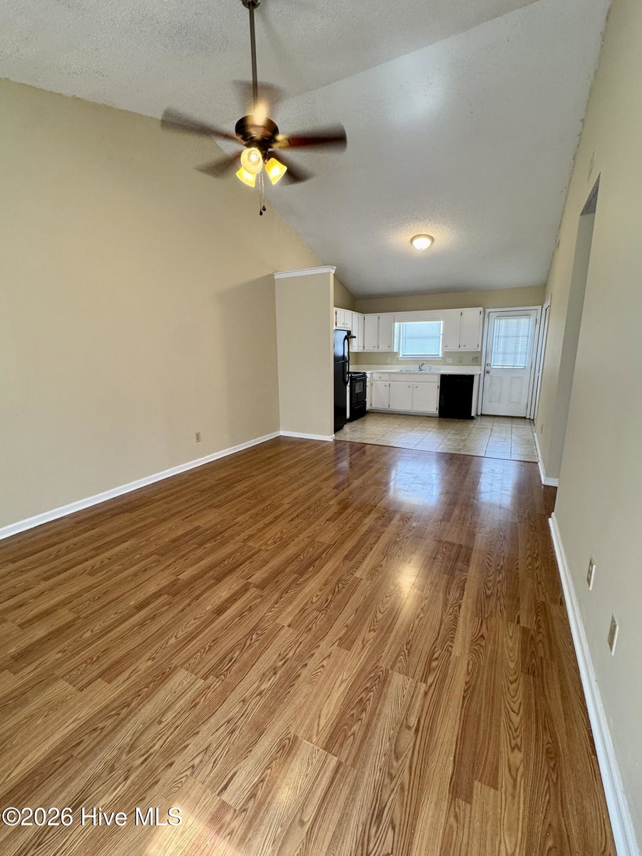 2107 E 3rd Street B, Greenville, NC 27858 — photo 4