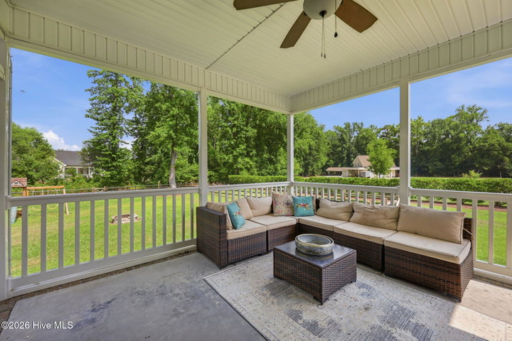 957 Bedford Heights Drive, Grimesland, NC 27837 — photo 4