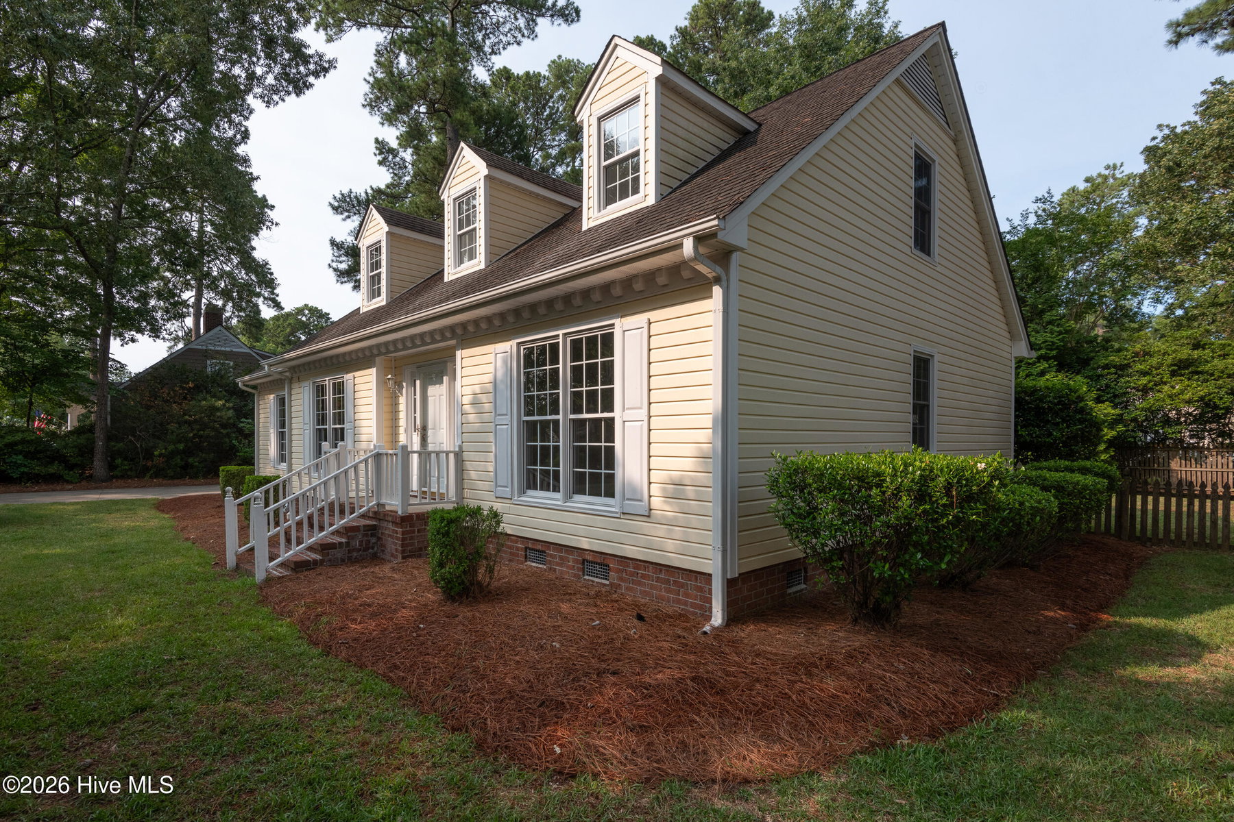 604 Bremerton Drive, Greenville, NC 27858 — photo 2