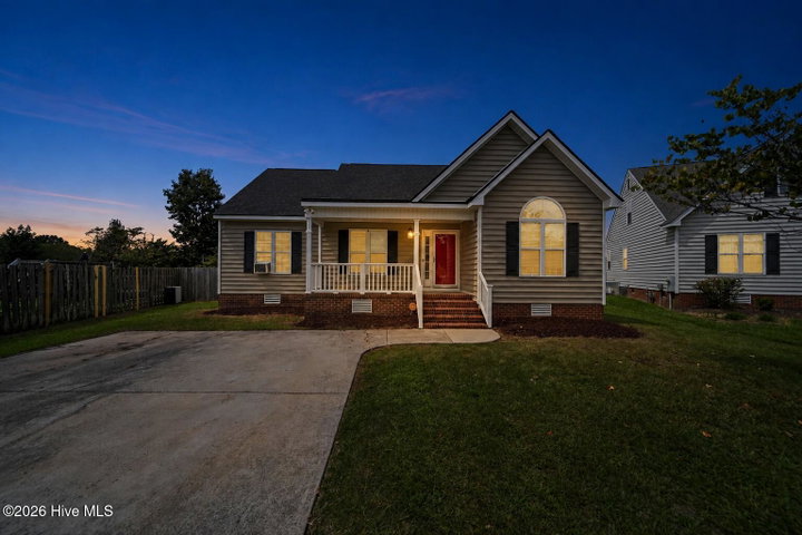 1124 Sebring Drive, Winterville, NC 28590