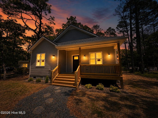 142 Redwood Road image
