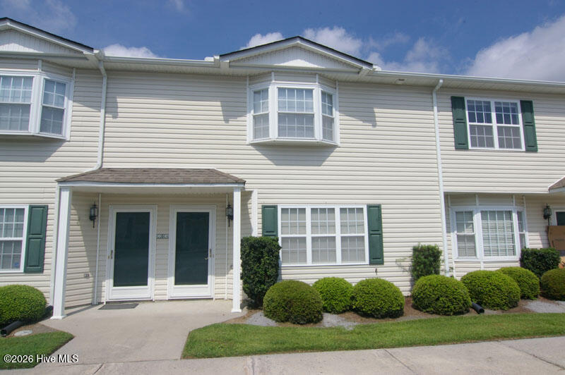 2325 Vineyard Drive C8, Winterville, NC 28590 — main photo