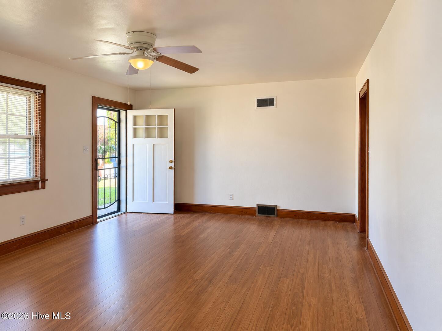 601 Howard Street, Columbia, NC 27925 — photo 3