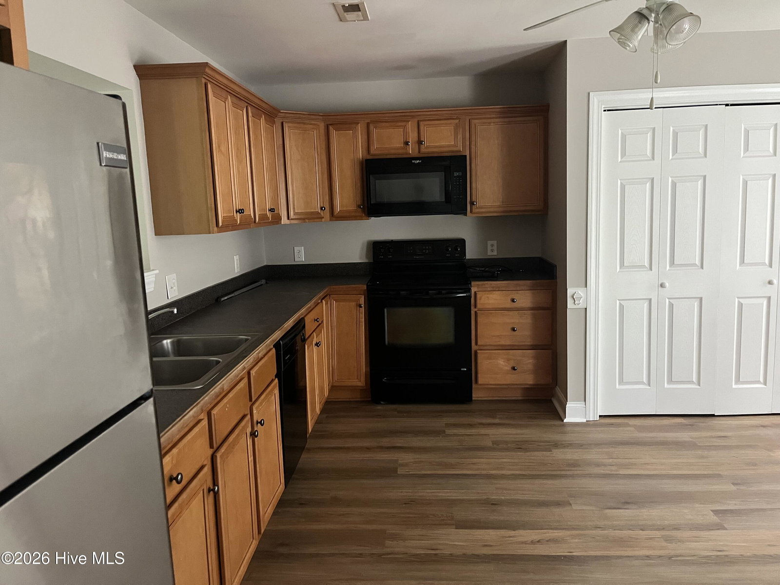 2029 Cambria Drive B, Greenville, NC 27834 — photo 4