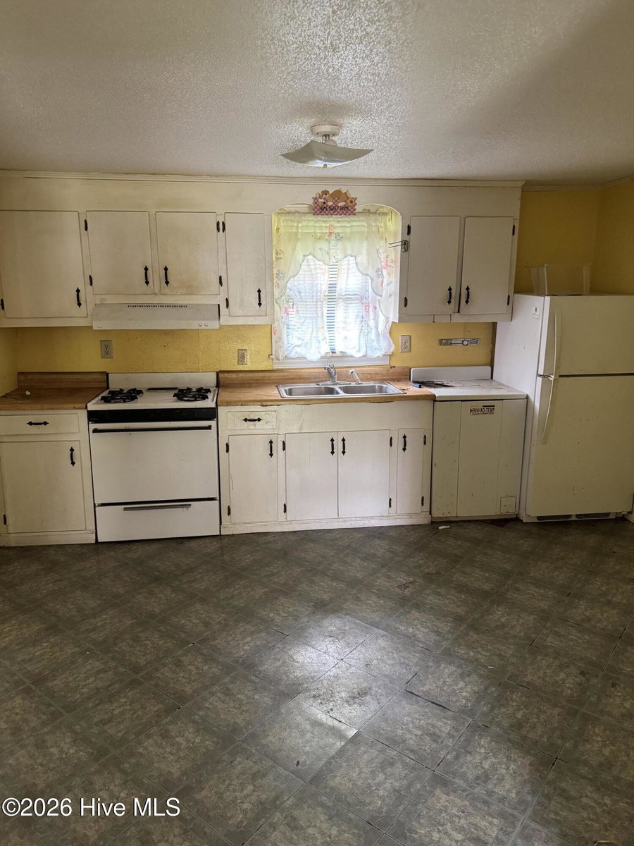 300 Dr Martin Luther King Jr Avenue, Edenton, NC 27932 — photo 4
