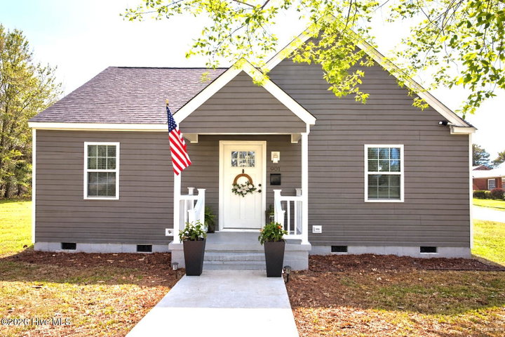 901 Tuscarora Avenue, Elizabeth City, NC 27909