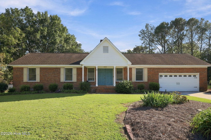 500 King Arthur Road, Greenville, NC 27858