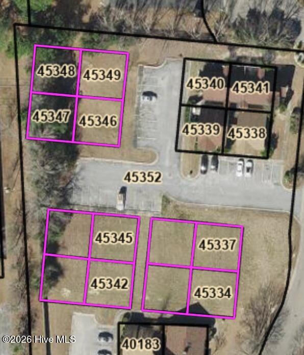 203 73-76,81-88 Rollins Drive, Greenville, NC 27834