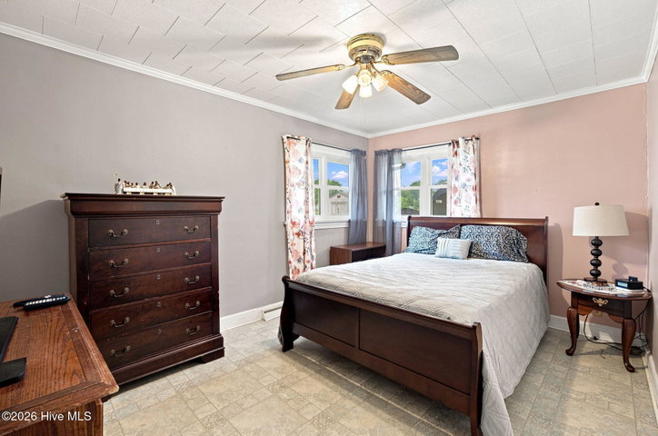 208 N West Avenue, Oak City, NC 27857 — photo 47