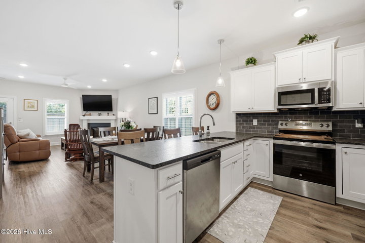 1417 Dorset Drive B, Greenville, NC 27834 — photo 11