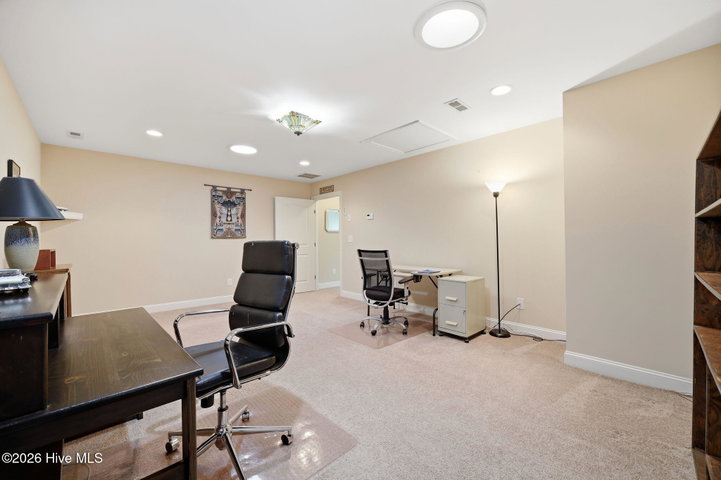 2012 Croyden Circle B, Greenville, NC 27834 — photo 41
