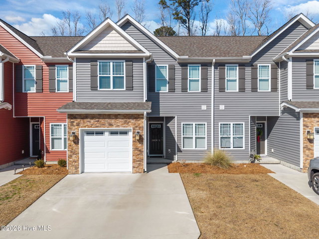 1819 Fox Den Way 3, Greenville, NC 27858 — photo 1