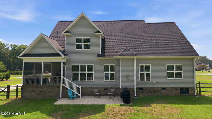 957 Bedford Heights Drive, Grimesland, NC 27837 — photo 8
