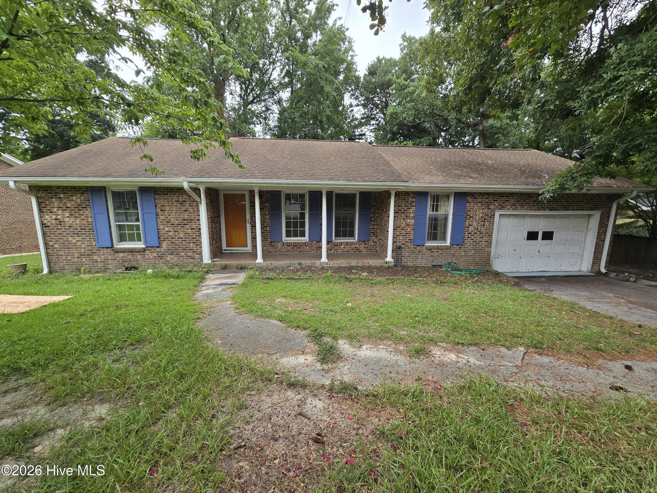 115 Heritage Street, Greenville, NC 27858 — main photo