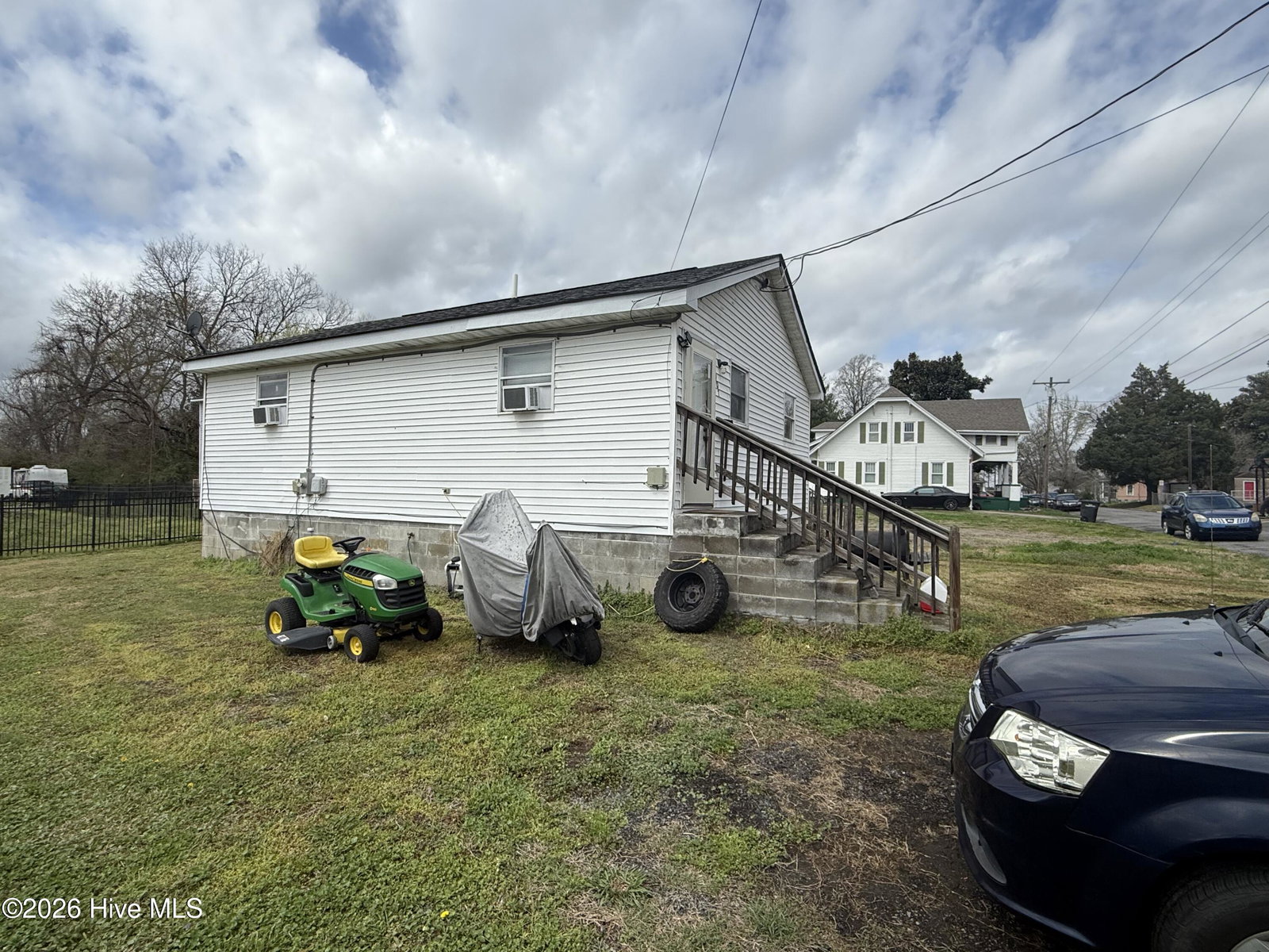 907 S Martin Luther King Junior Drive, Elizabeth City, NC 27909 — photo 5