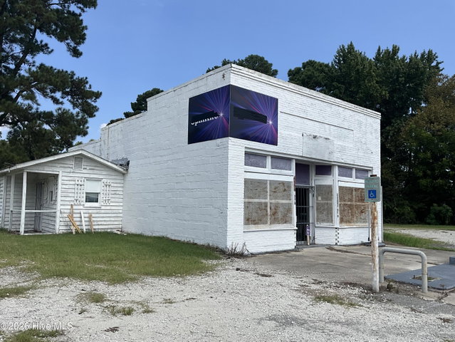 4158 Carolina 33, Greenville, NC 27834