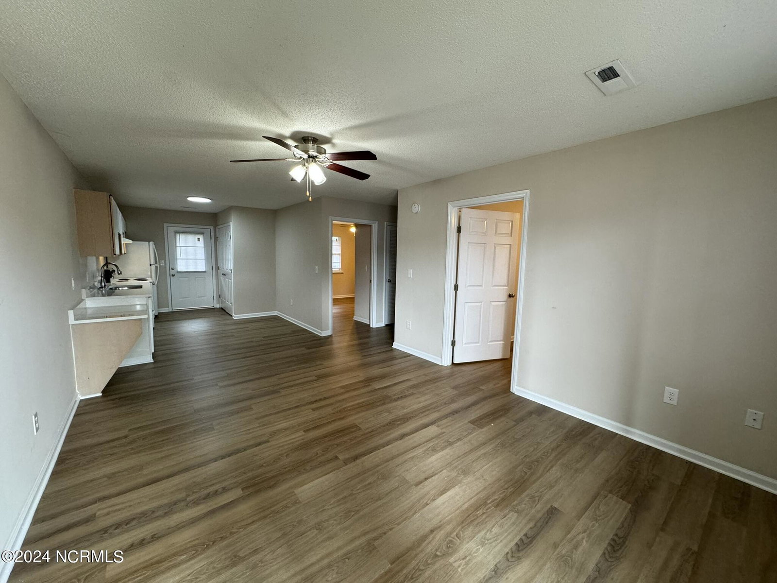 2215 Hurt Drive, Rocky Mount, NC 27804 — photo 3