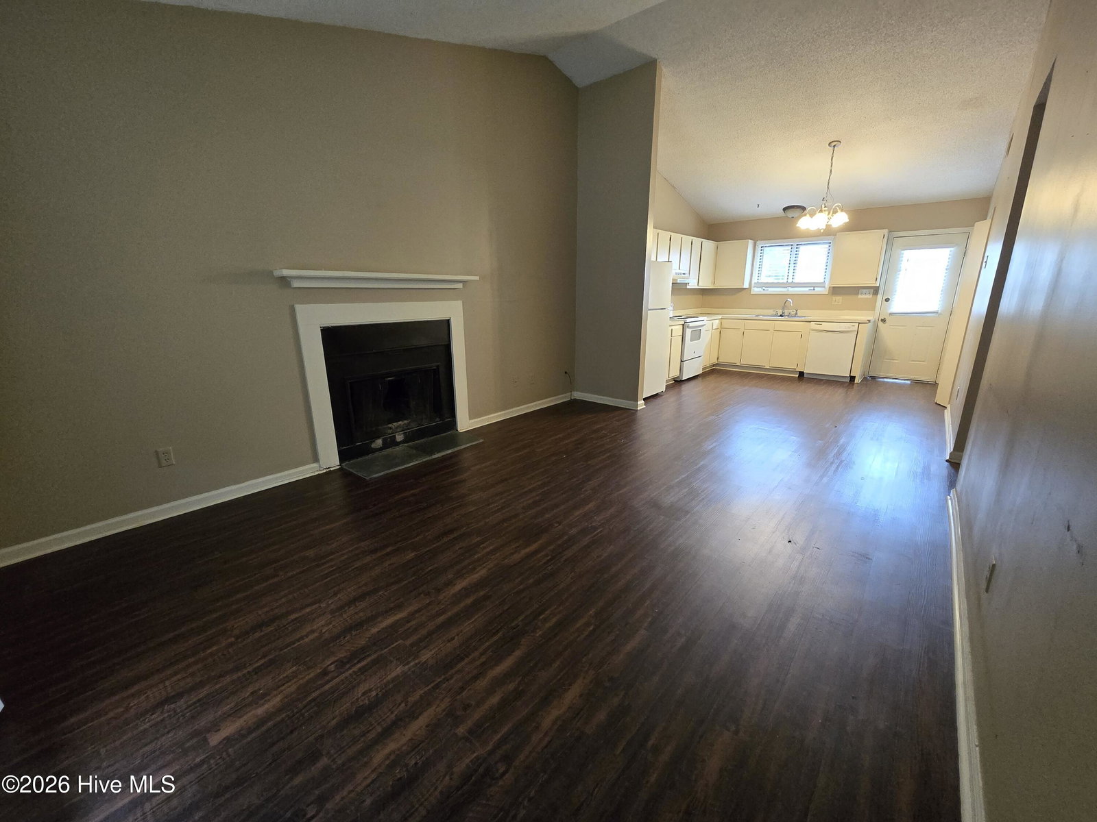 1910 White Hollow Drive, Greenville, NC 27858 — photo 2