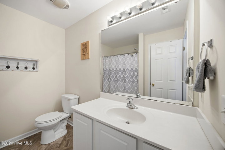 2223 Locksley Woods Drive G, Greenville, NC 27858 — photo 11