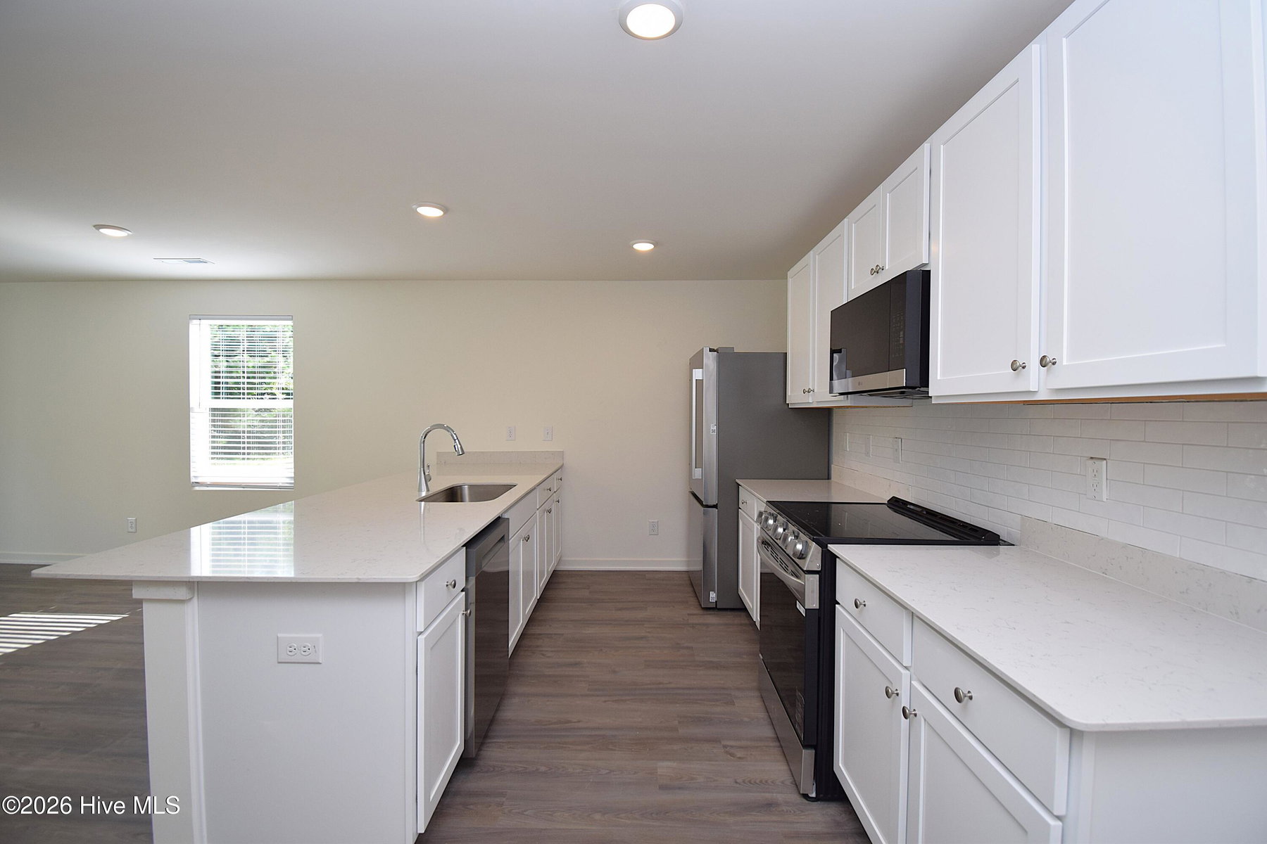 2460 Brookville Drive B, Greenville, NC 27834 — photo 2